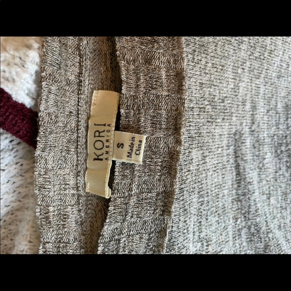Tan top - Picture 4 of 4